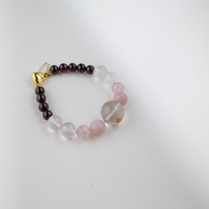 Sanyu's Cat Bracelet