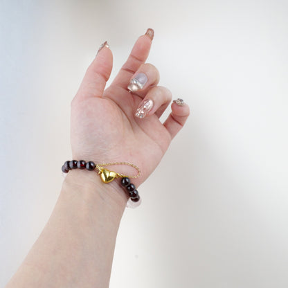 Sanyu's Cat Bracelet