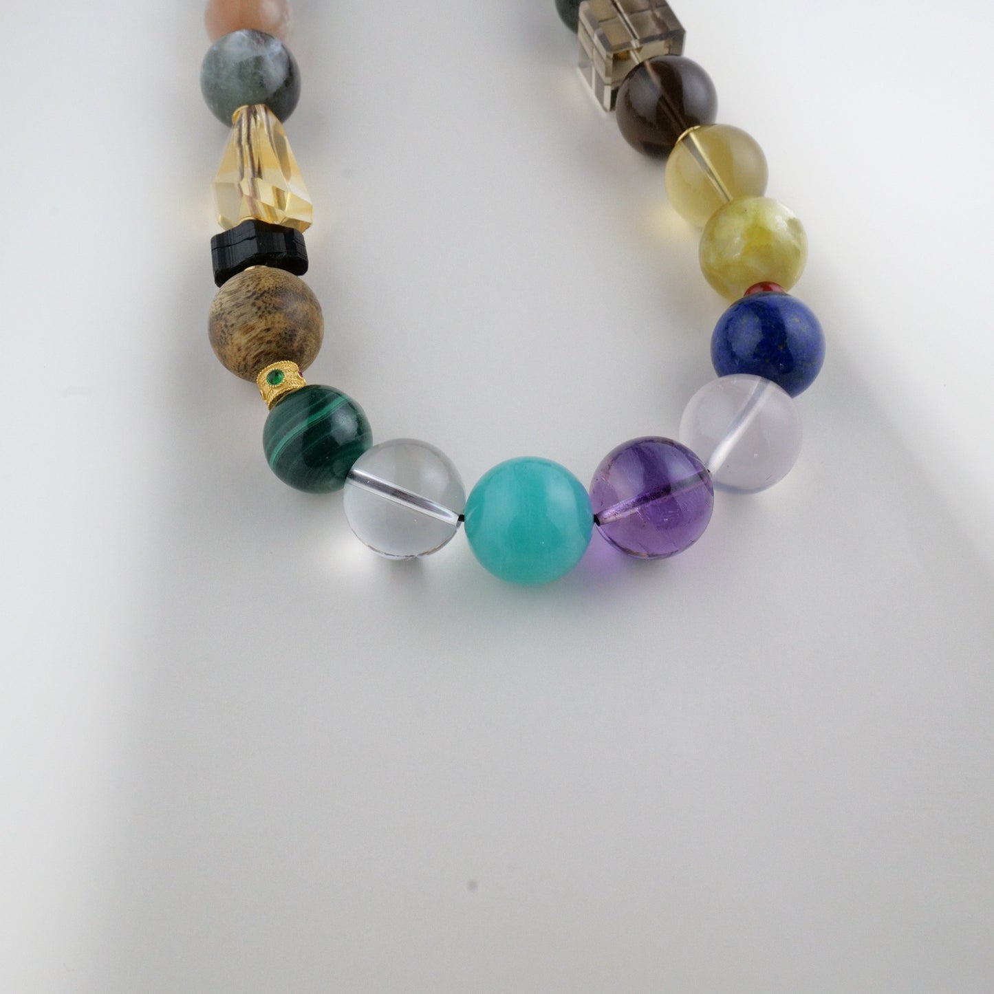 Deco Enchanté - Assorted Energy Crystal and Oud